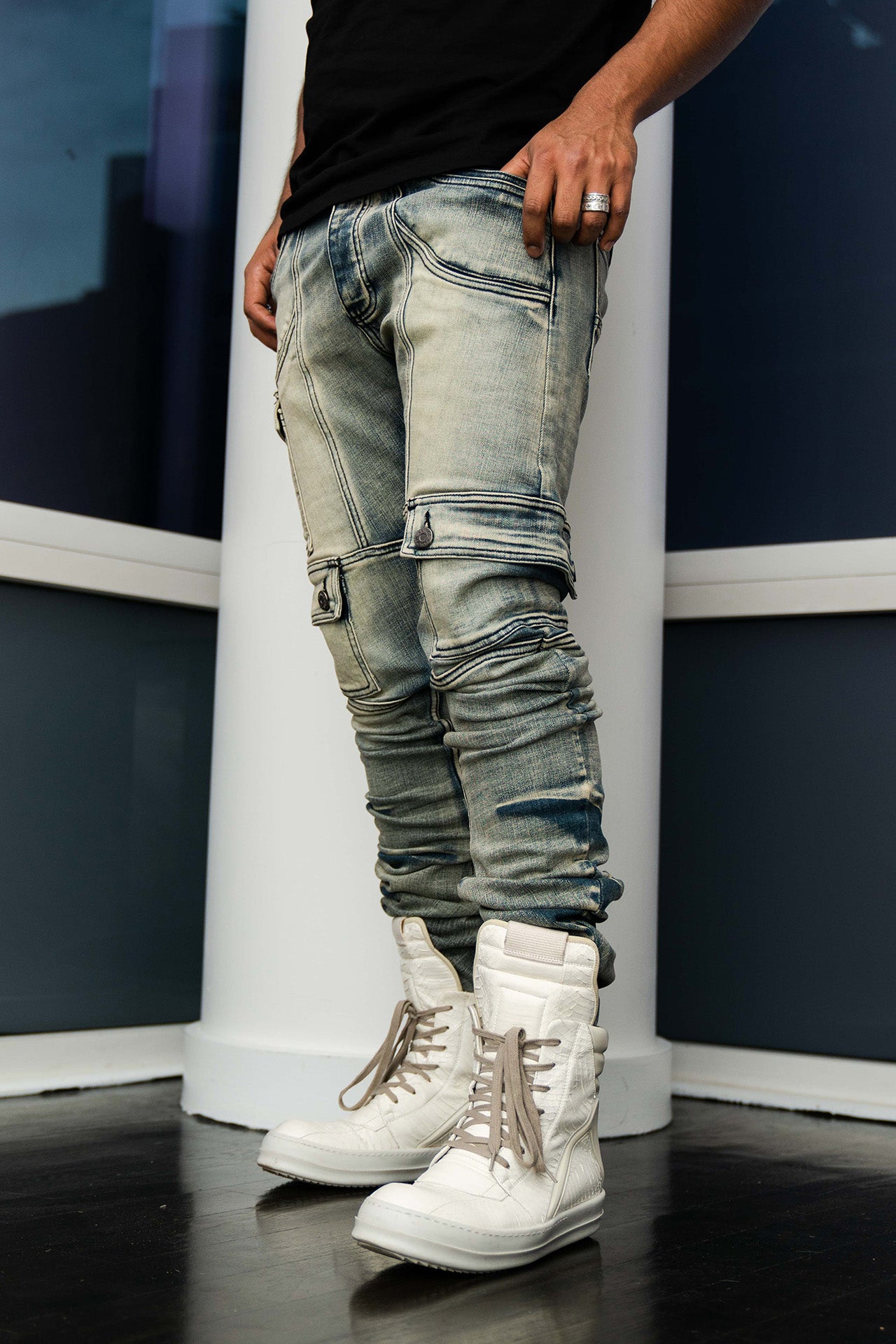 AKINGS Kyle Blue Stacked Jeans