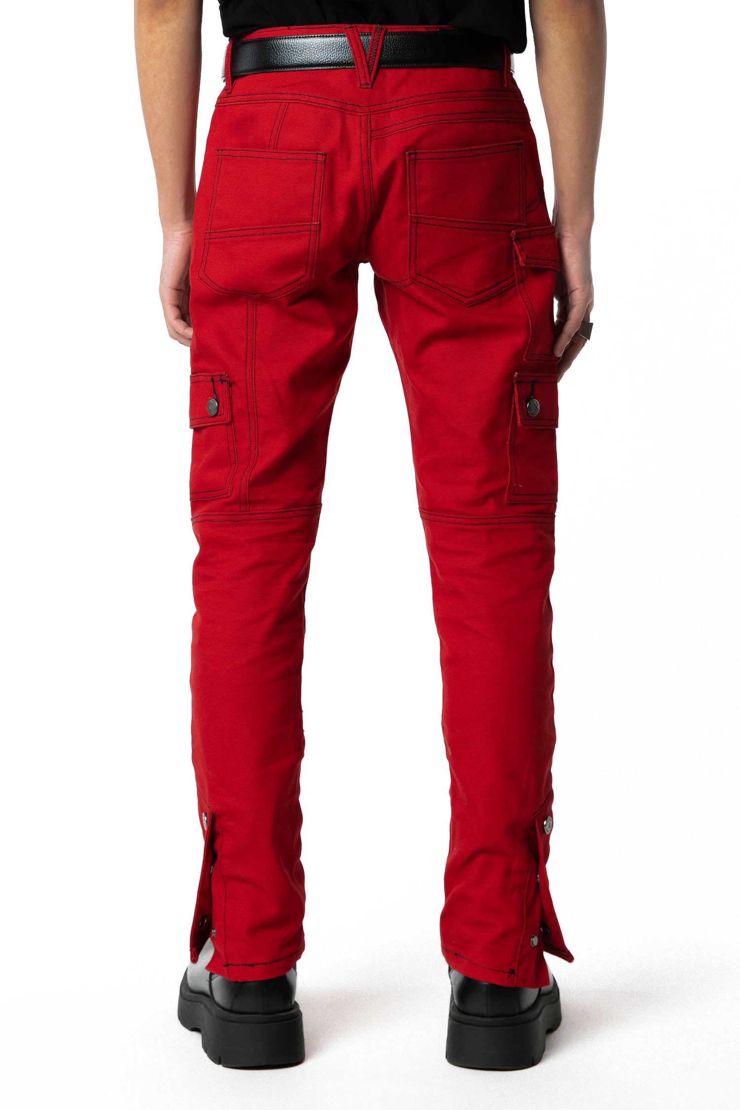 REAR VIEW OF KYLE SNAP CARGO PANTS IN RED