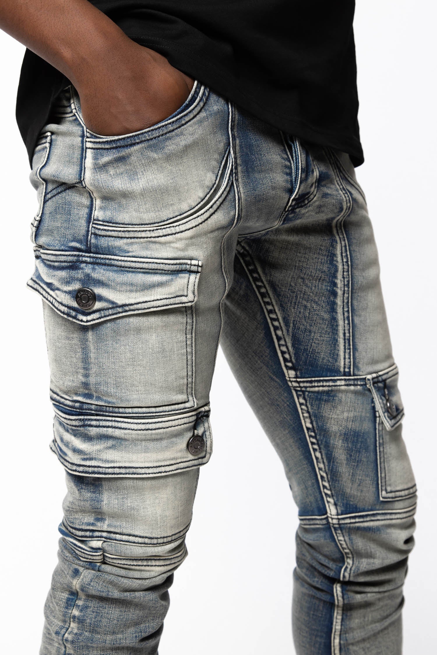 close up side pocket view of Kyle Blue