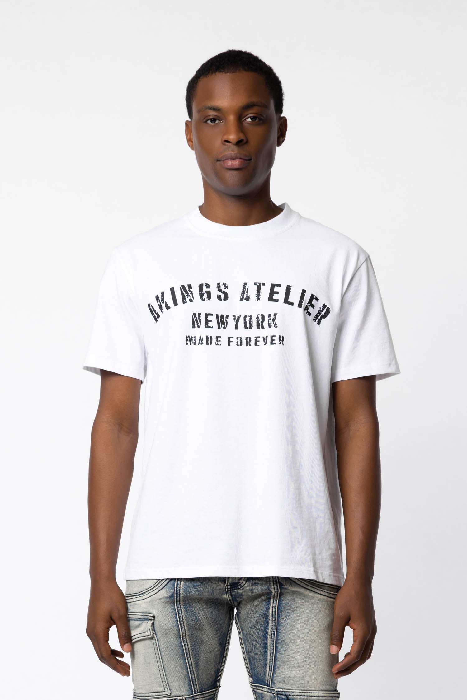model wearing size Large of Atelier T-shirt