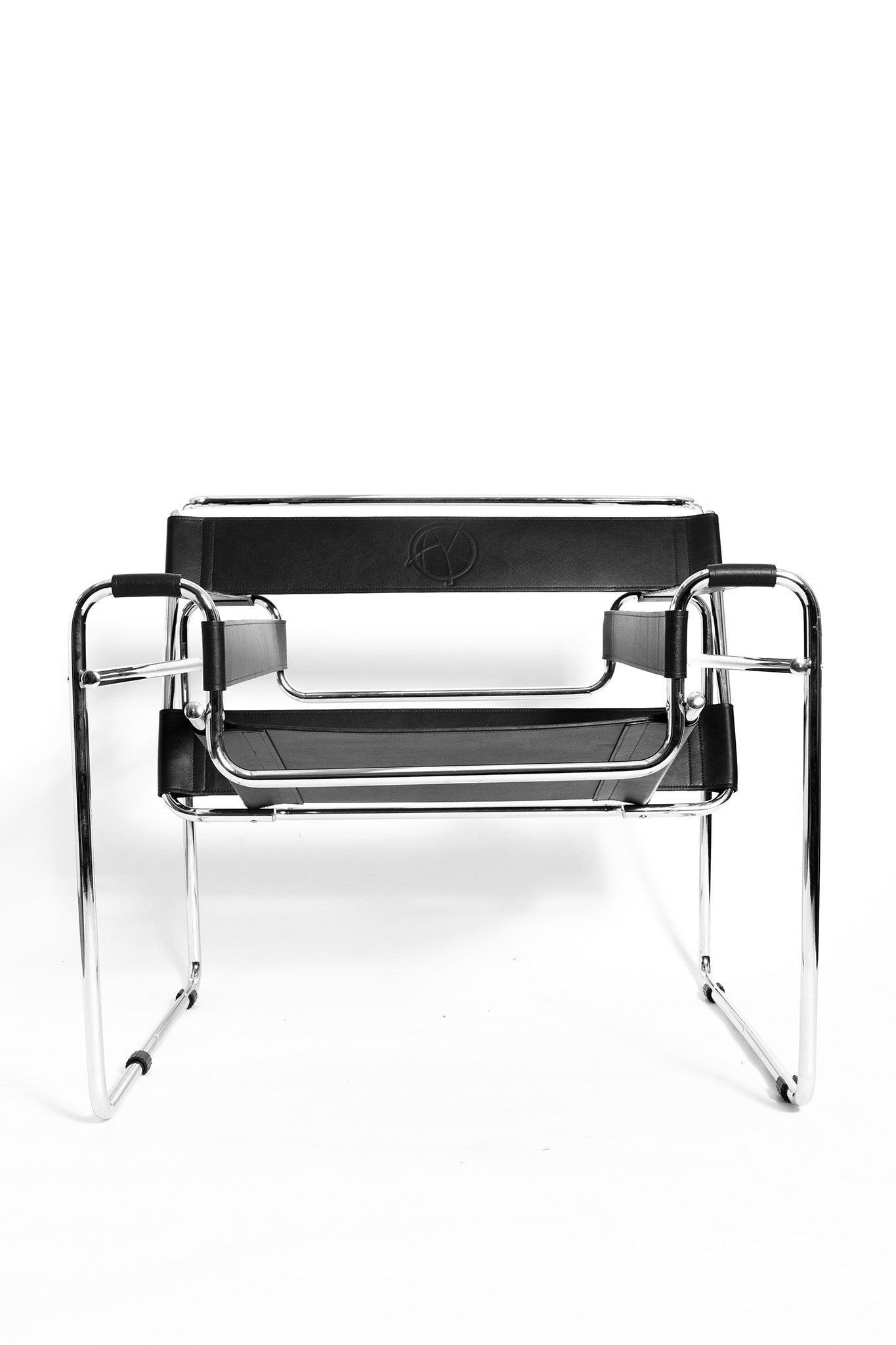 Side view AK WASSILY LEATHER CHAIR