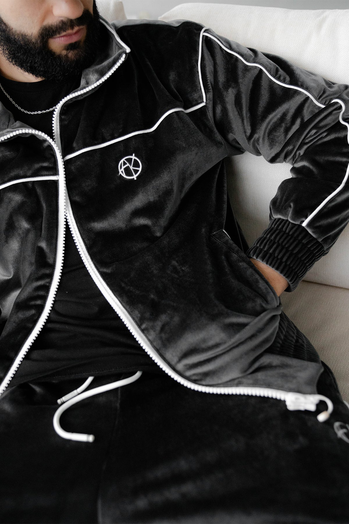 VELOUR TRACK JACKET | AKINGS