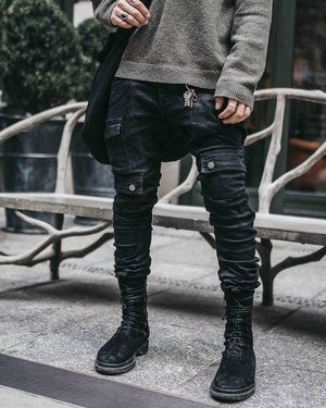 Model wearing Kyle in size 32 paired with high cut black shoes