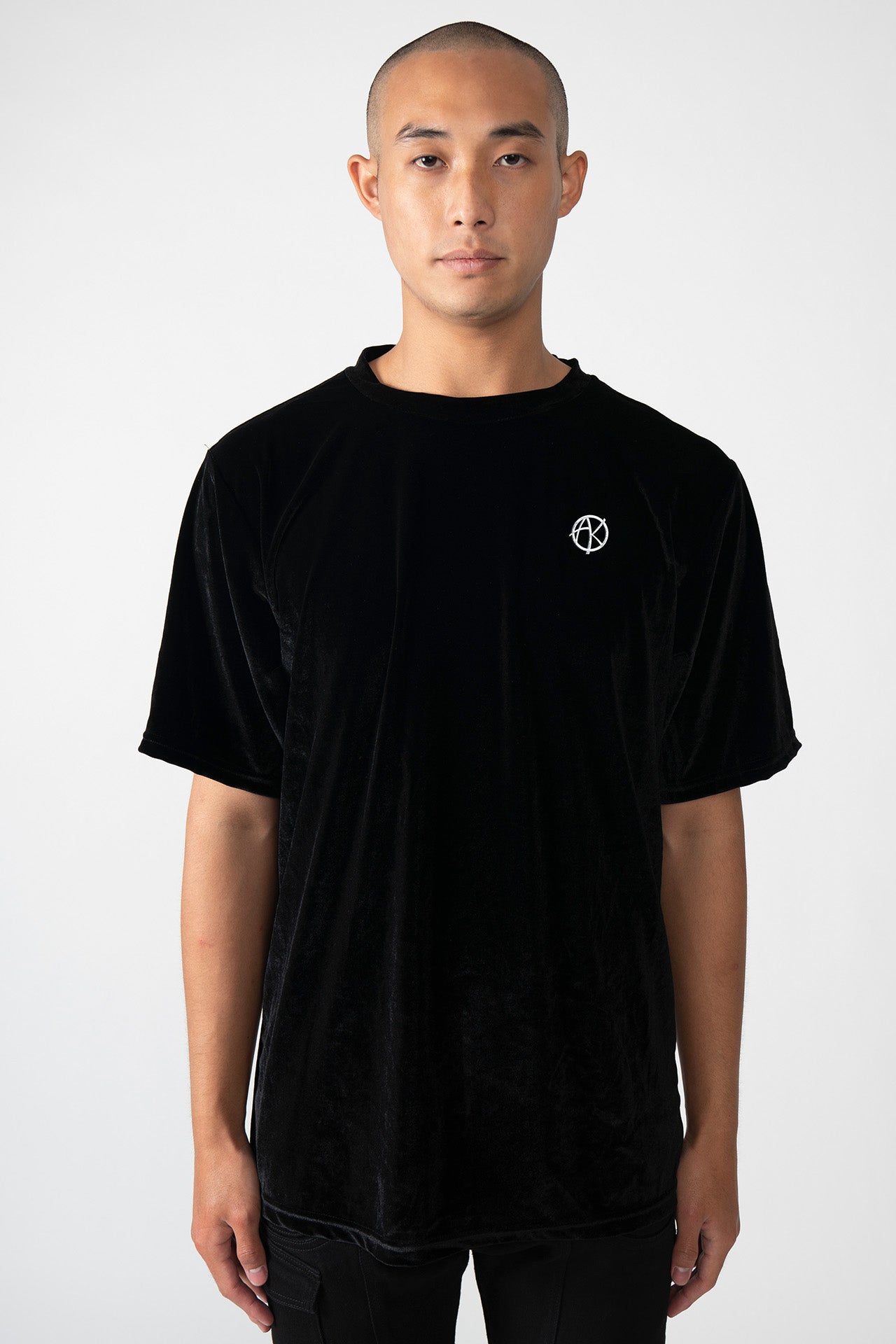 AK LOGO MOCKNECK T-SHIRT