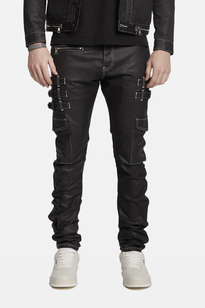 MODEL WEARING SIZE 34 OF OMARI WHITE STITCH