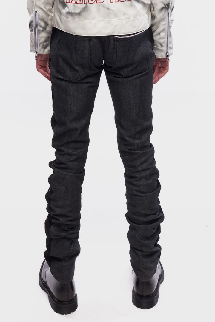 BACK VIEW OF JAMESON SHOWING BACK POCKETS