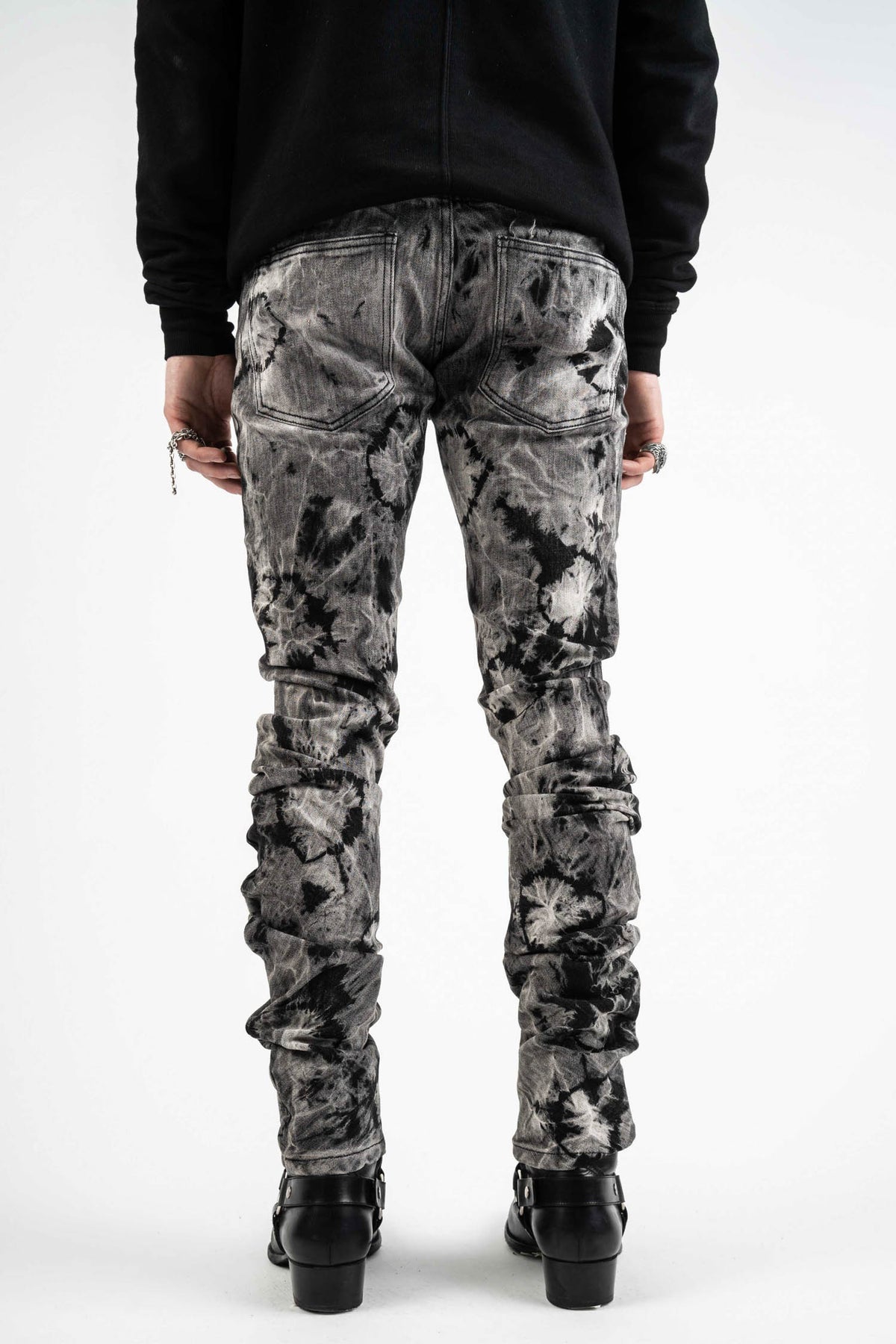 rear view of Jones pants showing the back pocket